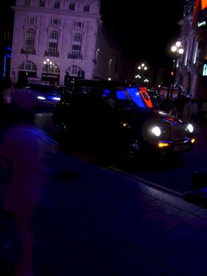 streets of london uk at night