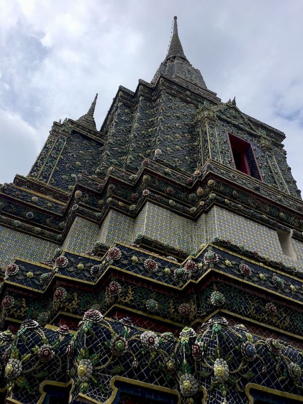 Wat Arun Ratchawararam Ratchawaramahawihan or Wat Arun is a Buddhist temple in Bangkok Yai district of Bangkok, Thailand, on the Thonburi west bank of the Chao Phraya River